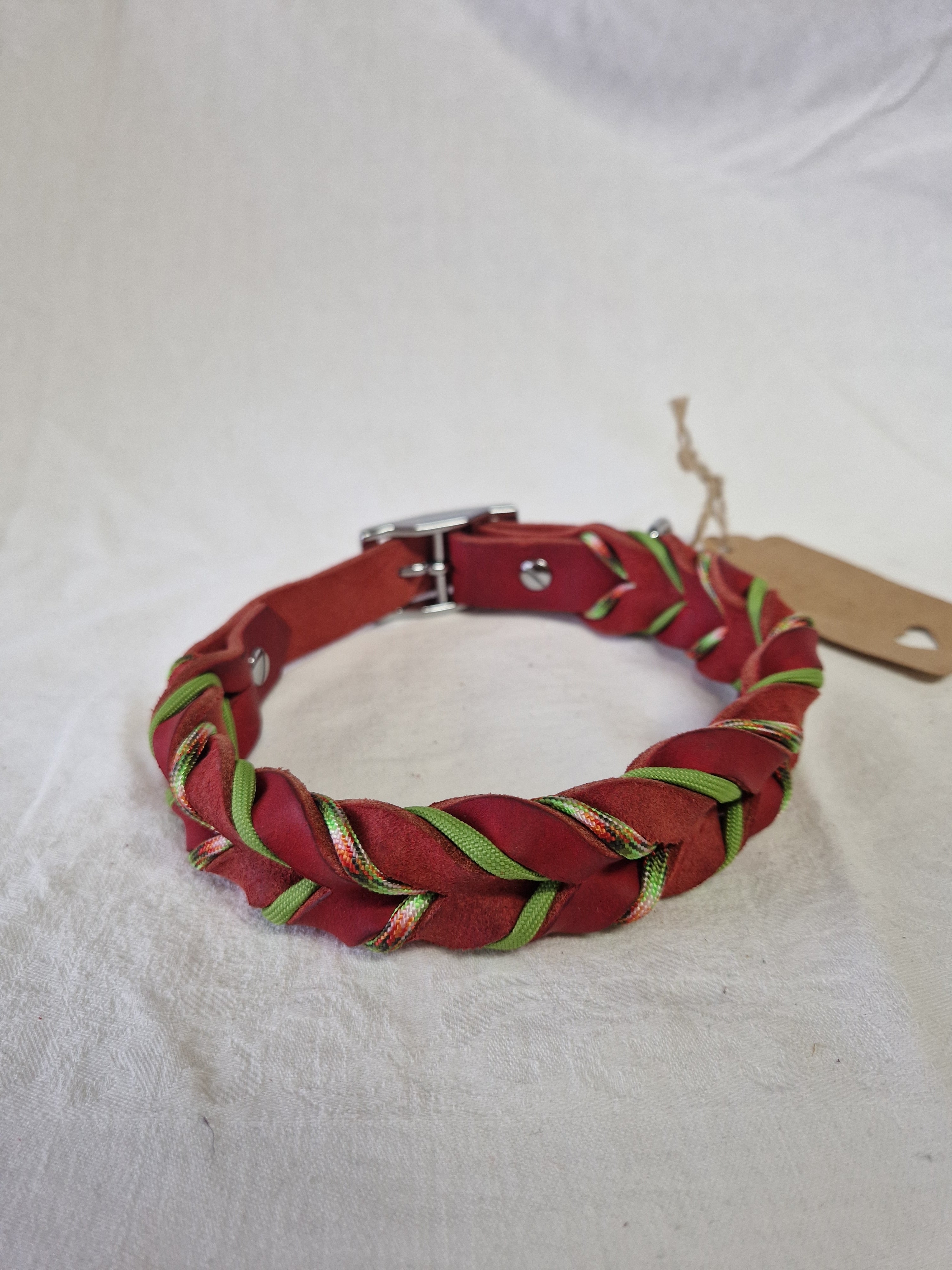 Geflochtenes Lederhalsband mit Paracord - 25mm