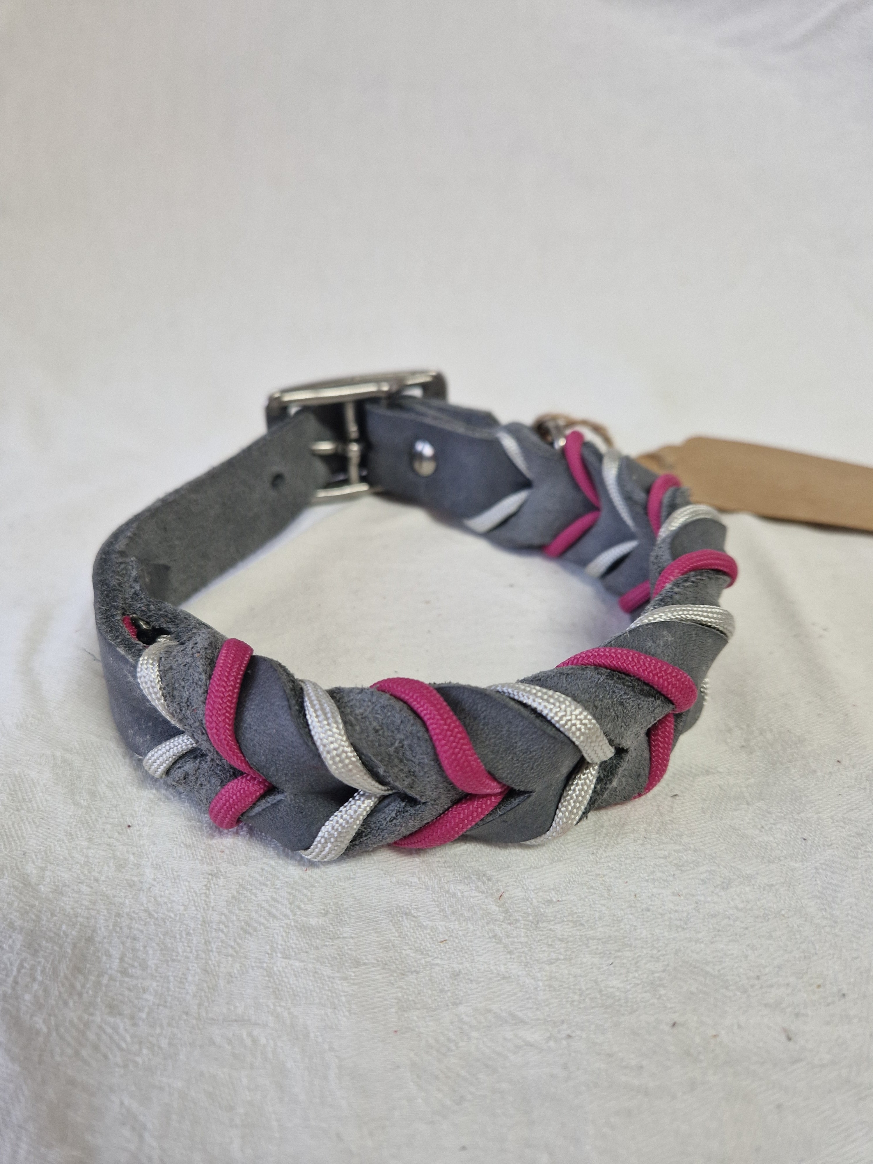 Geflochtenes Lederhalsband mit Paracord - 25mm